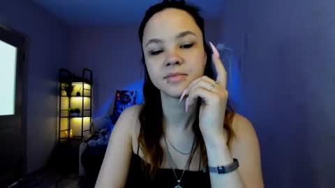 Snapshot of miranda_holms chatting on June 14, 2026, 3:30 am miranda_holms online show from June 14, 2026, 3:30 am