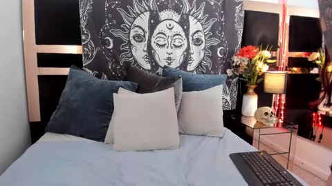 Miranda  online show from January 14, 2026, 5:51 pm