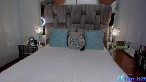 Miranda online show from April 3, 2026, 11:47 pm