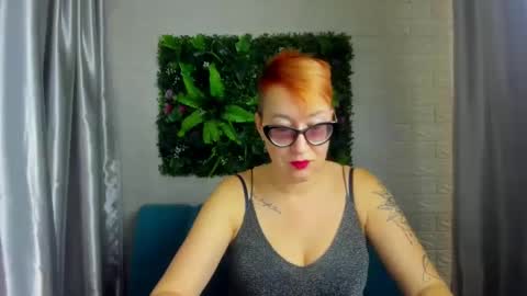 Snapshot of mirandagill chatting on December 9, 2024, 8:33 am mirandagill online show from December 9, 2024, 8:33 am