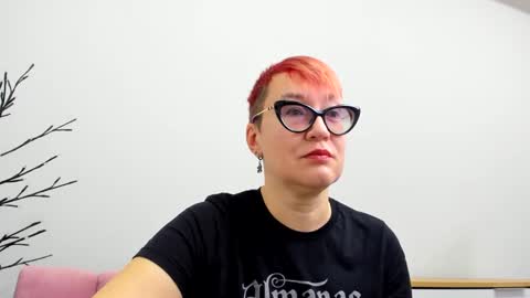 Snapshot of mirandagill chatting on January 13, 2025, 8:47 am mirandagill online show from January 13, 2025, 8:47 am