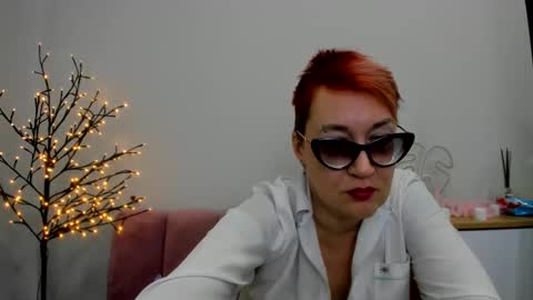 Snapshot of mirandagill chatting on February 21, 2025, 11:44 am mirandagill online show from February 21, 2025, 11:44 am