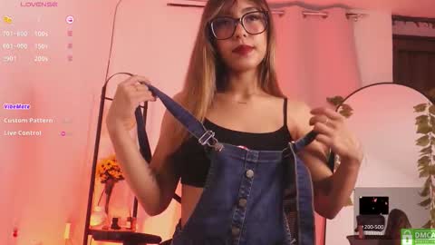 MIRANDA HERNANDEZ online show from March 1, 2026, 5:20 am