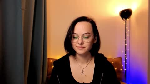 MiraSkyy online show from November 2, 2025, 5:26 pm