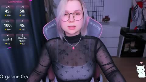 Kira online show from April 14, 2026, 6:36 pm