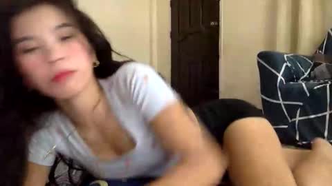 Snapshot of mireill_sex chatting on June 2, 2026, 11:01 am mireill_sex online show from June 2, 2026, 11:01 am