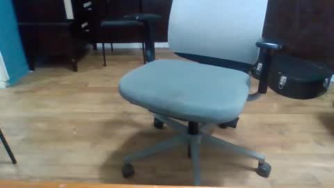 Snapshot of miromor chatting on December 8, 2024, 8:36 pm Miro online show from December 8, 2024, 8:36 pm