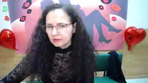 Miroslava Happi online show from October 18, 2025, 5:54 am