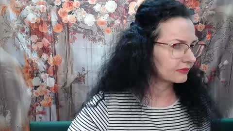 Miroslava Happi online show from April 17, 2026, 5:54 am