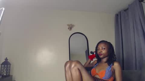 Snapshot of mis_kaylee chatting on June 10, 2026, 11:09 am mis_kaylee online show from June 10, 2026, 11:09 am