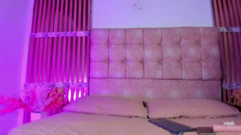 mis_sunny online show from April 29, 2026, 7:20 pm