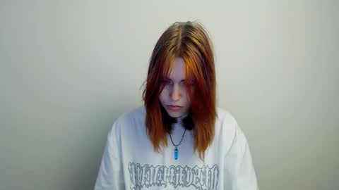 misaki_chan_ online show from November 10, 2025, 5:50 am