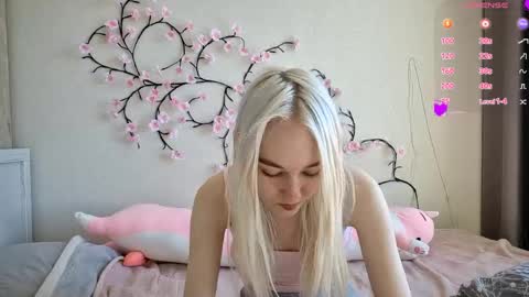 MisaMew online show from April 26, 2026, 9:29 am