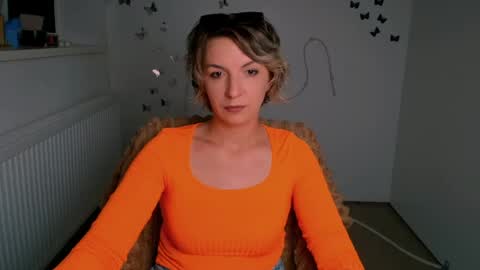 Mishelle online show from June 17, 2026, 11:56 am