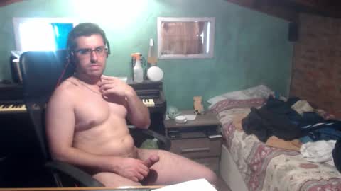 Snapshot of mishiman92 chatting on October 23, 2025, 6:39 pm Mishiman online show from October 23, 2025, 6:39 pm