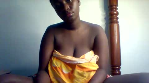 miss440 online show from September 17, 2025, 8:32 pm