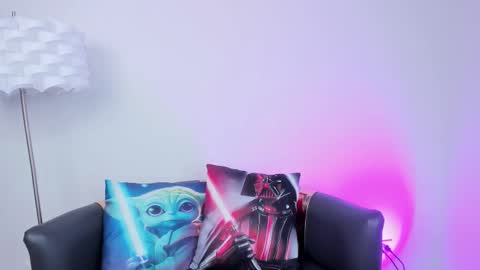 Snapshot of miss___megan chatting on October 10, 2025, 9:47 pm Megan online show from October 10, 2025, 9:47 pm