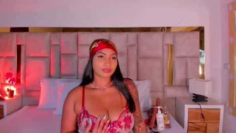 Miss Abigail  online show from November 28, 2025, 1:36 pm