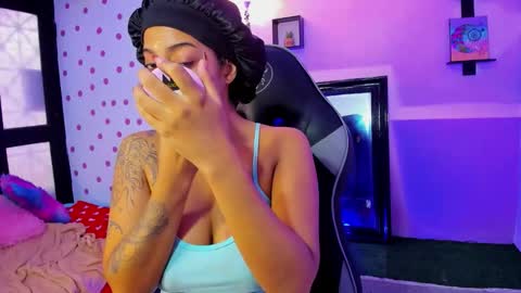 Akemi 3 online show from October 24, 2025, 1:18 pm