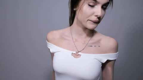 Katrin online show from February 10, 2025, 1:33 pm