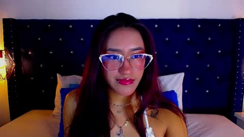 miss_ariss online show from March 9, 2026, 4:27 am