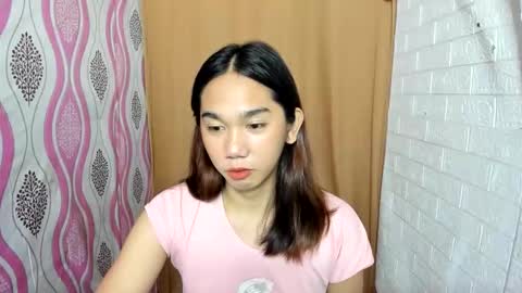 Catriona online show from December 14, 2025, 3:17 pm