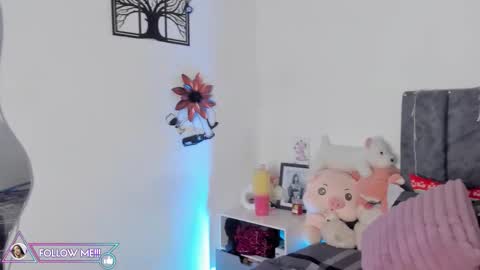 lucy 3 online show from March 28, 2026, 4:12 am