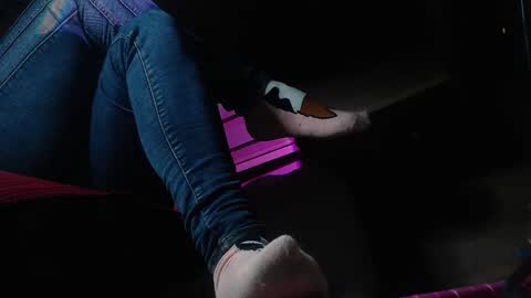 Miss Carmila online show from November 26, 2025, 12:00 am