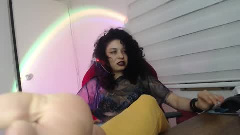 Miss Carmila online show from December 20, 2025, 1:02 am