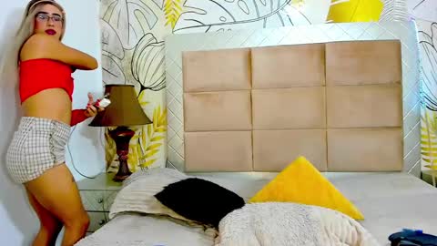 Snapshot of miss_channellx chatting on February 17, 2025, 9:08 pm miss_channellx online show from February 17, 2025, 9:08 pm