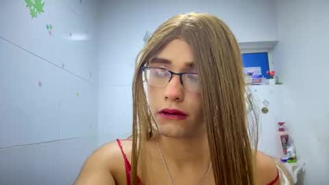 Snapshot of miss_channellx chatting on November 9, 2025, 1:15 am miss_channellx online show from November 9, 2025, 1:15 am