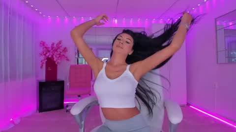 miss_diamond__ online show from May 22, 2026, 6:09 am