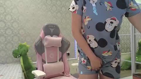 miss_divora online show from September 11, 2025, 9:09 am