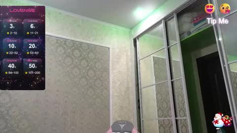 miss_divora online show from February 19, 2026, 9:49 am