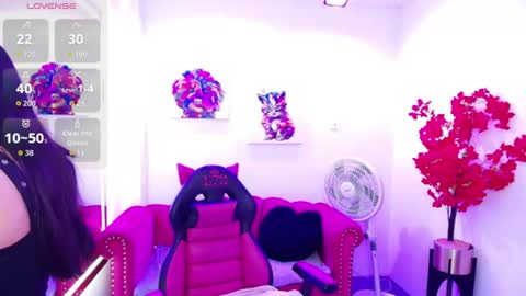 Melanie online show from June 17, 2026, 12:29 pm