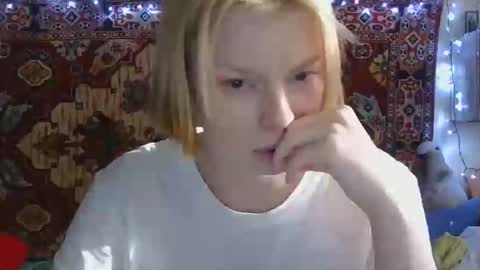 Elis online show from September 26, 2025, 1:26 pm