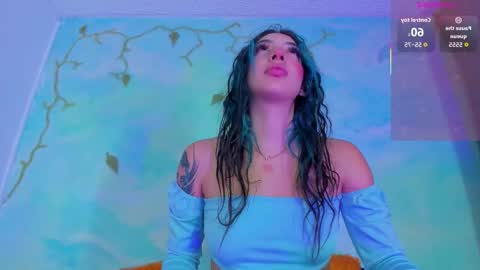 miss_evans_ online show from November 4, 2025, 6:56 am