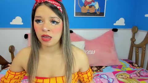 Evoleth online show from November 15, 2025, 11:07 am