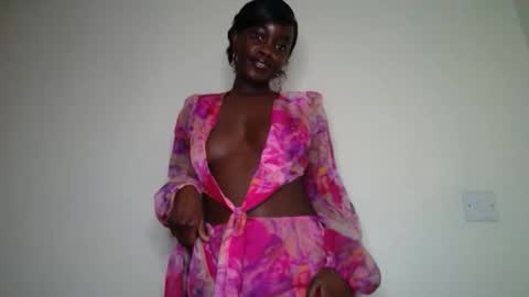 Snapshot of miss_jamilla255 chatting on September 15, 2025, 6:35 am SensuElle WHAT I DONT SHOW HERE... YOULL ONLY SEE IN PRIVATE online show from September 15, 2025, 6:35 am