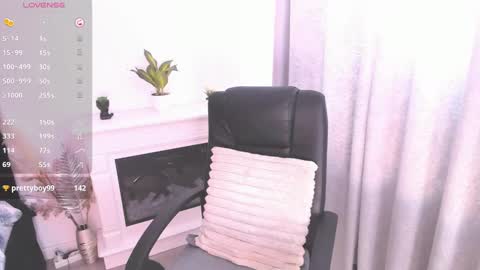 miss_jollie online show from January 27, 2025, 10:49 am