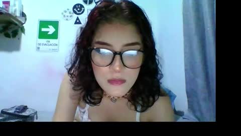 miss_kimdoll online show from January 19, 2026, 5:55 am