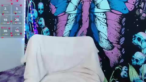 Snapshot of miss_kumikahri chatting on July 15, 2026, 10:15 pm Ahri James online show from July 15, 2026, 10:15 pm