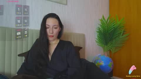 Laura online show from December 10, 2024, 1:00 pm