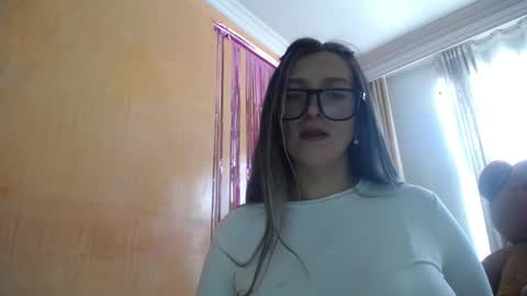 lilieth  online show from March 5, 2026, 4:03 pm