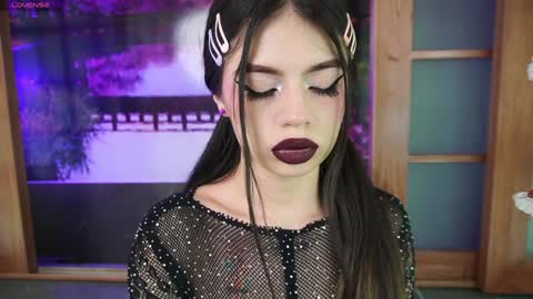 miss_lucyla online show from December 17, 2024, 11:06 am