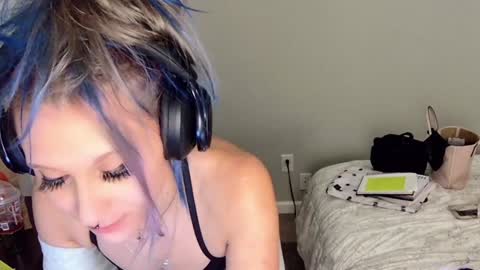 jessika mage online show from December 21, 2024, 11:11 am