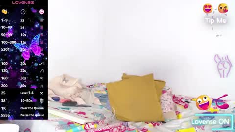 Ashley online show from September 10, 2025, 7:25 pm