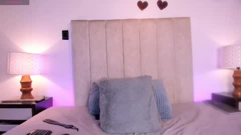 Snapshot of miss_milf_ chatting on April 28, 2026, 8:25 pm miss_milf_ online show from April 28, 2026, 8:25 pm