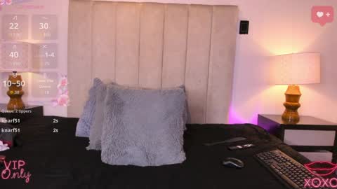 Snapshot of miss_milf_ chatting on May 25, 2026, 8:26 pm miss_milf_ online show from May 25, 2026, 8:26 pm