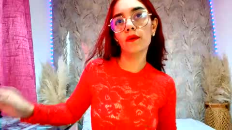 Snapshot of miss_rouss22_ chatting on May 21, 2026, 4:36 pm victoria online show from May 21, 2026, 4:36 pm